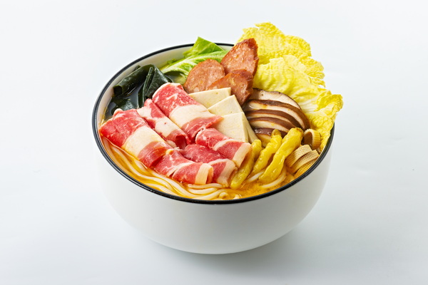 泡椒金汤肥牛米线